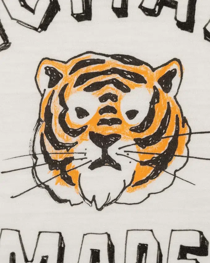 Graphic t-shirt #18 Graphic t-shirt #18