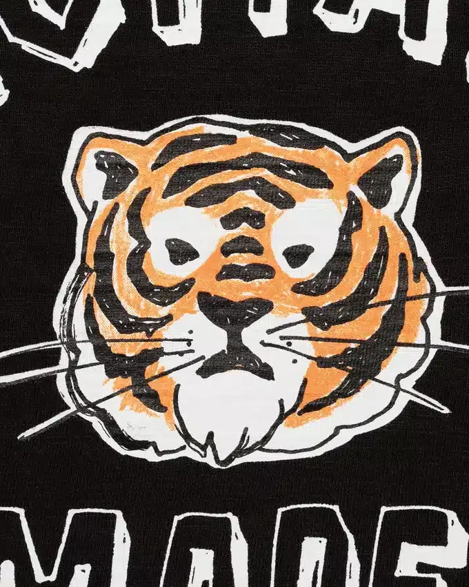 Graphic t-shirt #18 Graphic t-shirt #18