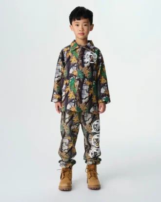 Kids tree camo arch logo astro coach jacket