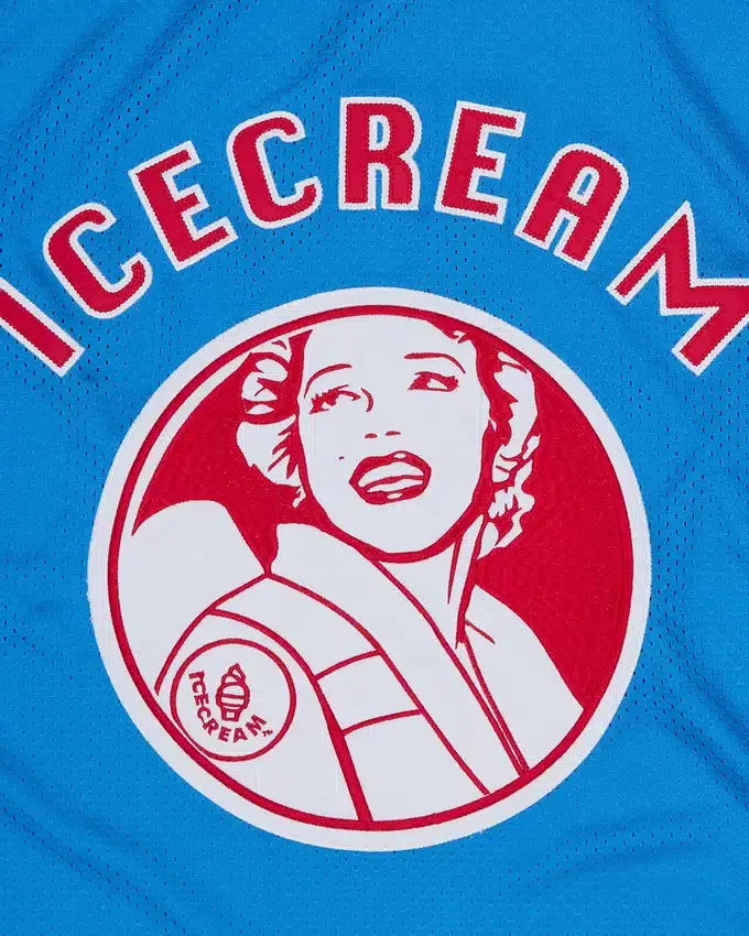 Waitress football top Waitress football top